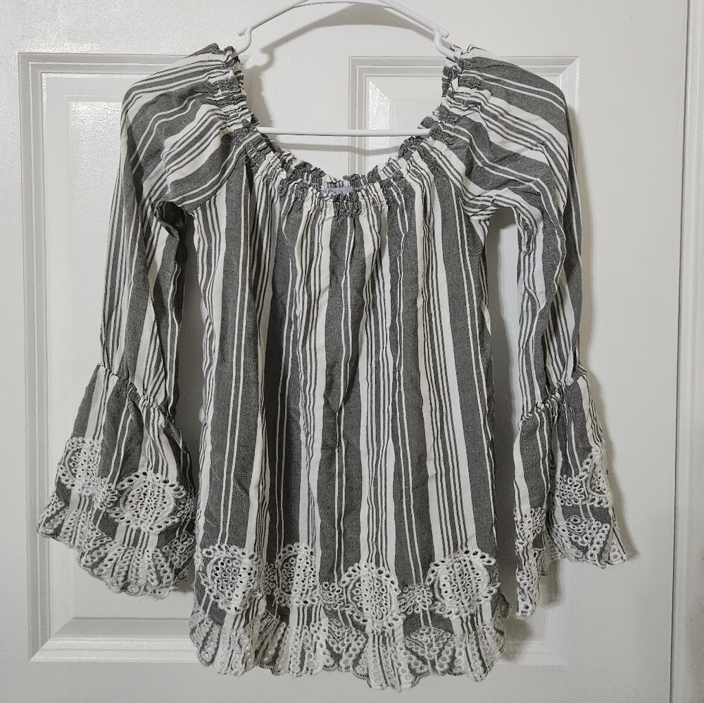 Abbeline grey off-the-shoulder flowy top